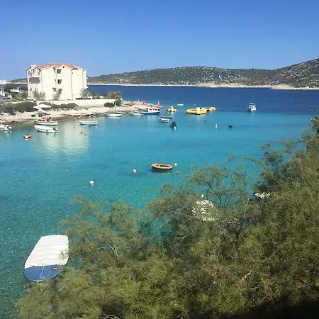 Chiara