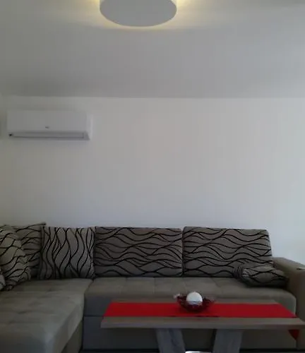 Chiara Villa Ražanj